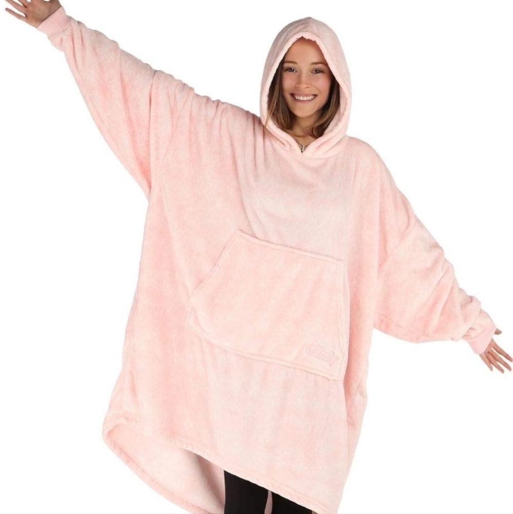 The Comfy Dream The Blanket You Can Wear Pink Color 1 Size Fits All